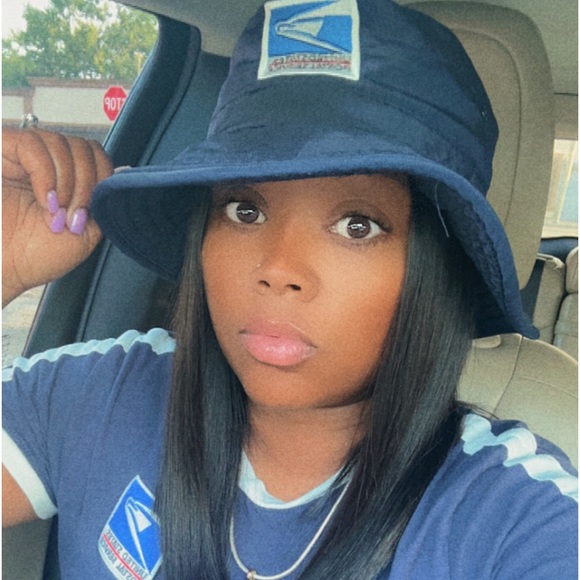 Meet your Posher, Dawne - Picture 3 of 7